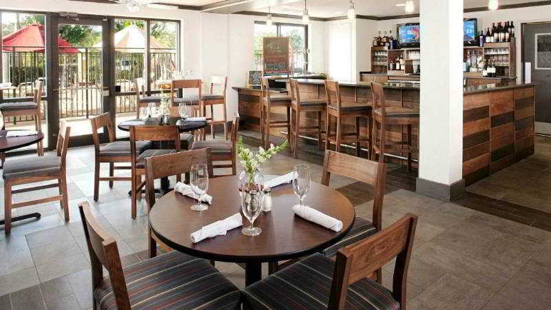 Four Points By Sheraton Fort Myers Airport Exterior foto