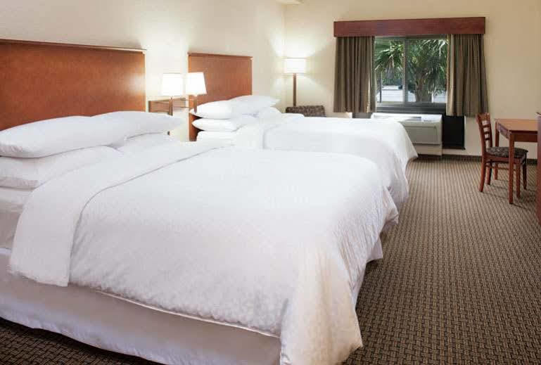 Four Points By Sheraton Fort Myers Airport Exterior foto